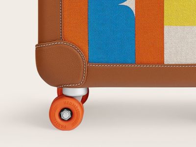 Using and caring tips for your Hermès suitcase