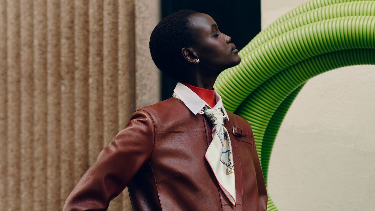 高級　HERMES エルメス　ミニスカート　ゴルチエ期　ウール　シルク エルメスのレディスシルクがお届けするスタイルアイディア | Hermès