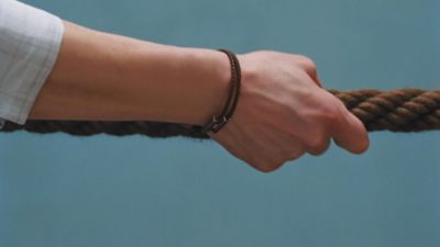 レザーブレスレット 《トゥルニ》 トレッセ | Hermès - エルメス-公式