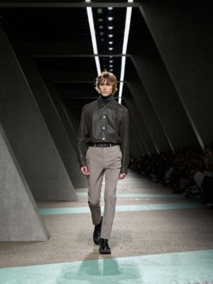 エルメスの公式オンラインストア | Hermès - エルメス-公式サイト