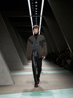 エルメスの公式オンラインストア | Hermès - エルメス-公式サイト