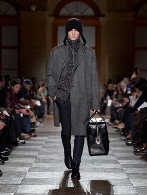 エルメスの公式オンラインストア | Hermès - エルメス-公式サイト