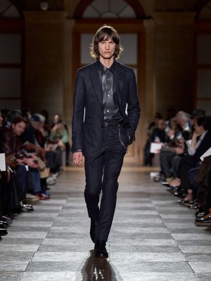 エルメスの公式オンラインストア | Hermès - エルメス-公式サイト