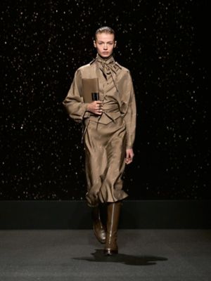 エルメス(HERMÈS) 2024-25年秋冬ウィメンズコレクション - ファッションプレス