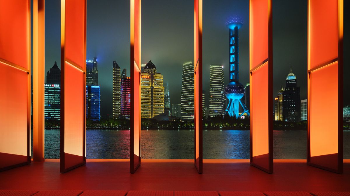 Women’s autumn-winter 2025 runway show - The second chapter | Hermès USA