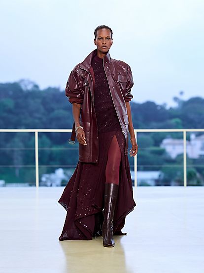 HERMES WRTW FW26 LosAngeles Runway FilippoFior 34 06?fit=wrap%2C0&wid=414&resMode=sharp2&op usm=1%2C1%2C6%2C0