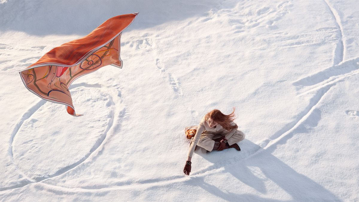 NOEL_25_SILK_N1_OWNED_HCOM_192