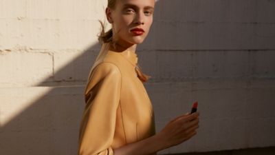 Make a statement with the stunning Hermès 25cm Lipstick Red