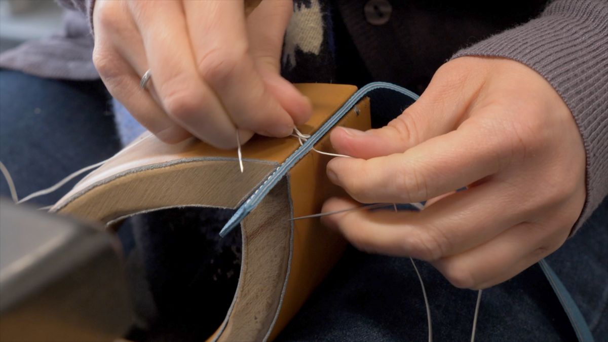 L Ecole Hermes Des Savoir Faire エルメス サヴォワールフェールの学校 Hermes エルメス 公式サイト