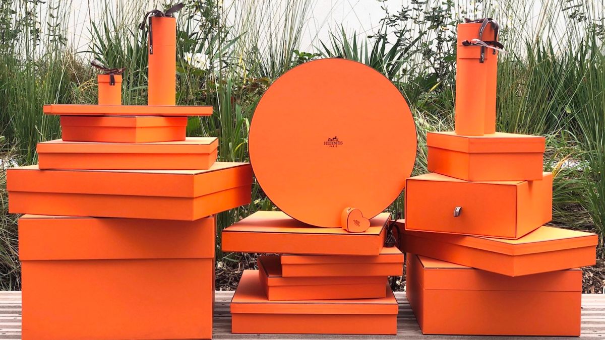 The resourceful orange box | Hermès USA