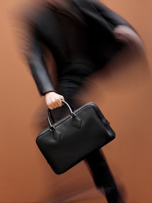 プルームバッグコレクションのすべて | Hermès - エルメス-公式サイト