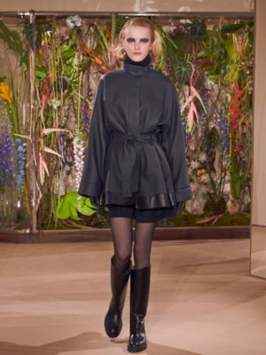 19年秋冬レディス プレフォールコレクションショー エルメス Hermes Hermes エルメス 公式サイト