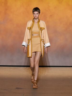 22年春夏レディスコレクション ショー Hermes エルメス 公式サイト