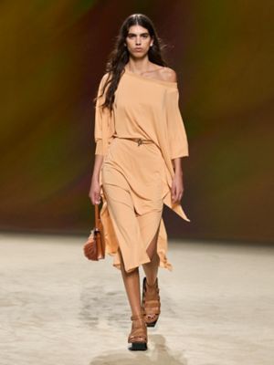 2023年春夏レディスコレクションショー | Hermès - エルメス-公式サイト