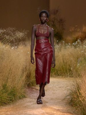 Women's Spring-Summer 2024 runway show | Hermès USA