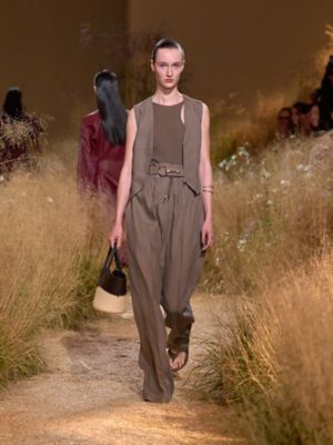 Women's Spring-Summer 2024 runway show | Hermès UAE
