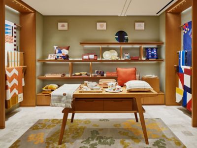 エルメス 髙島屋京都店 | Hermès - エルメス-公式サイト