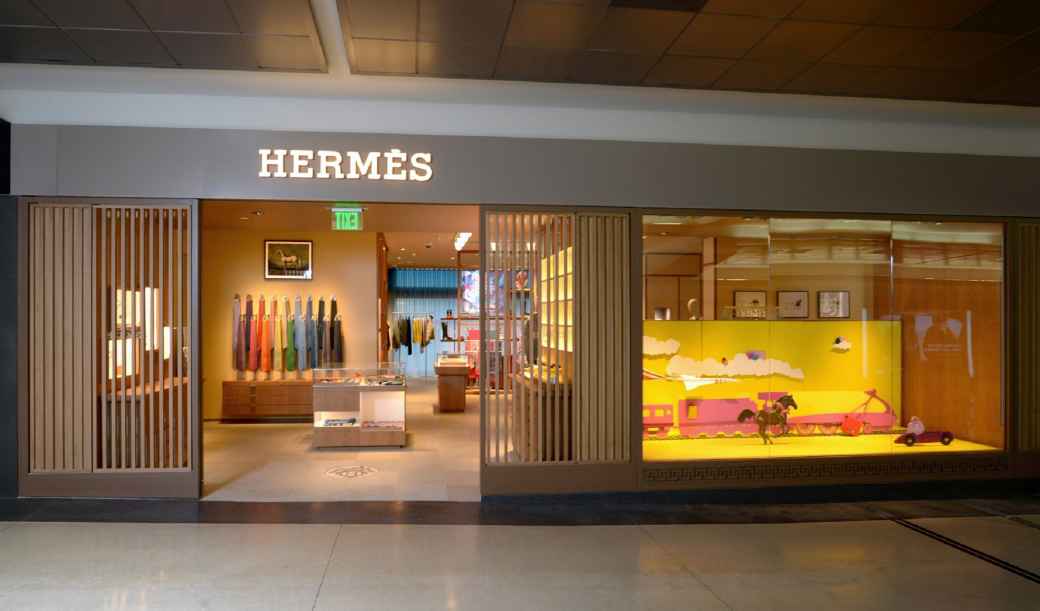 Herm s San Francisco International Airport Terminal A Herm s