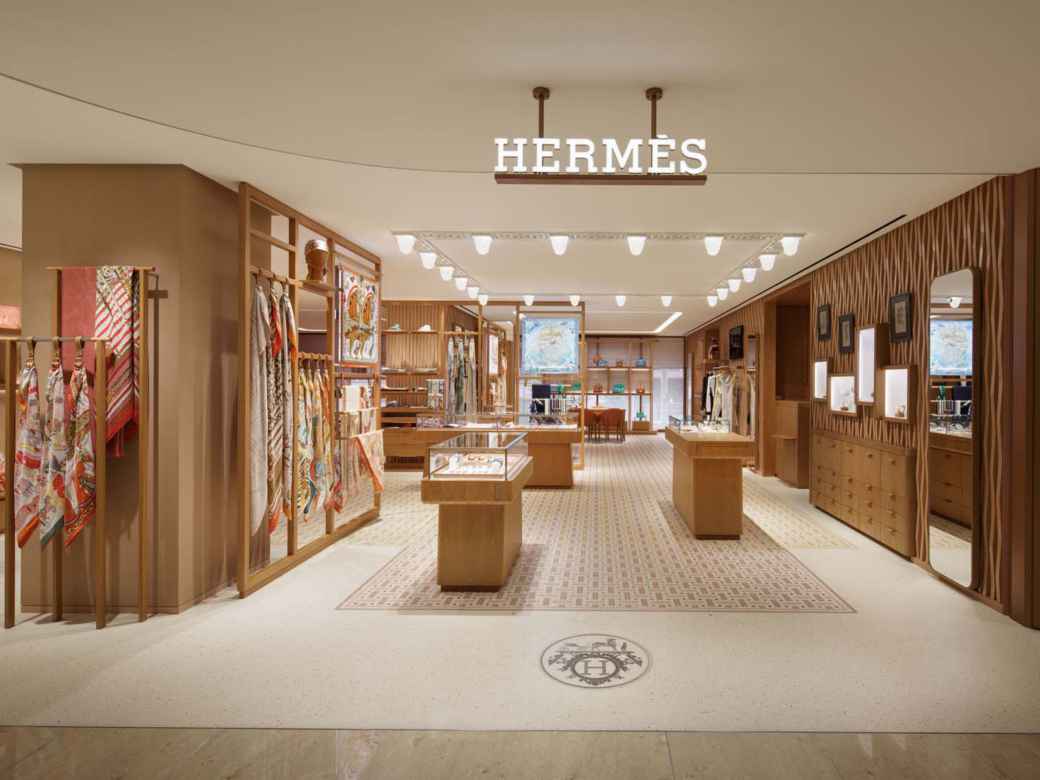 エルメス 銀座三越店 | Hermès - エルメス-公式サイト