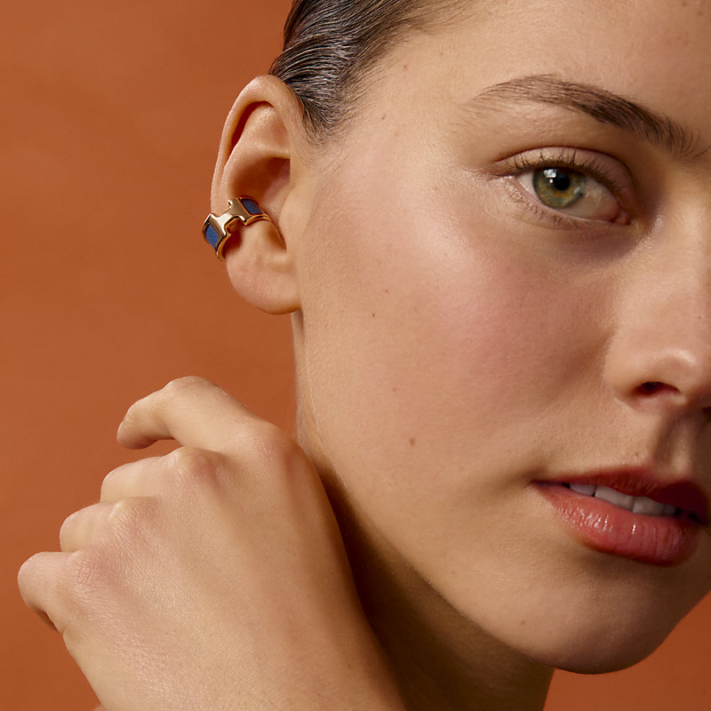 エルメス イヤーカフ 暴れ 