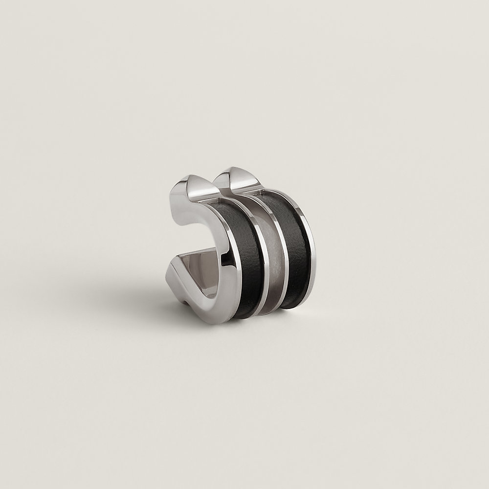 イヤーカフ 《ジョケット》 - ブラック | Hermès - エルメス-公式サイト
