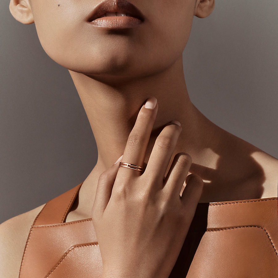 ウェディングリング 《アリアンヌ》 | Hermès - エルメス-公式サイト 