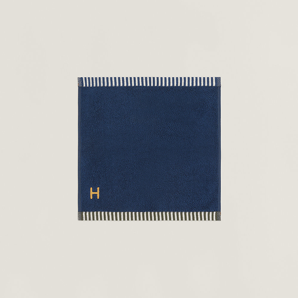 カレ・タオル 《ヴィス・ヴェルサ》 | Hermès - エルメス-公式サイト 