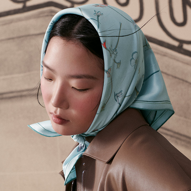 美品】エルメス 2019年モデル 芳ばしく カレ70 スカーフ ツァーリの  