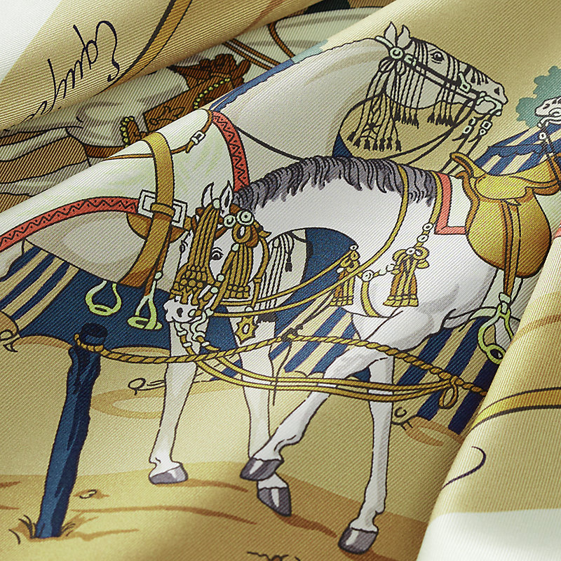 カレ 70 《エレガントな馬装品》 | Hermès - エルメス-公式サイト