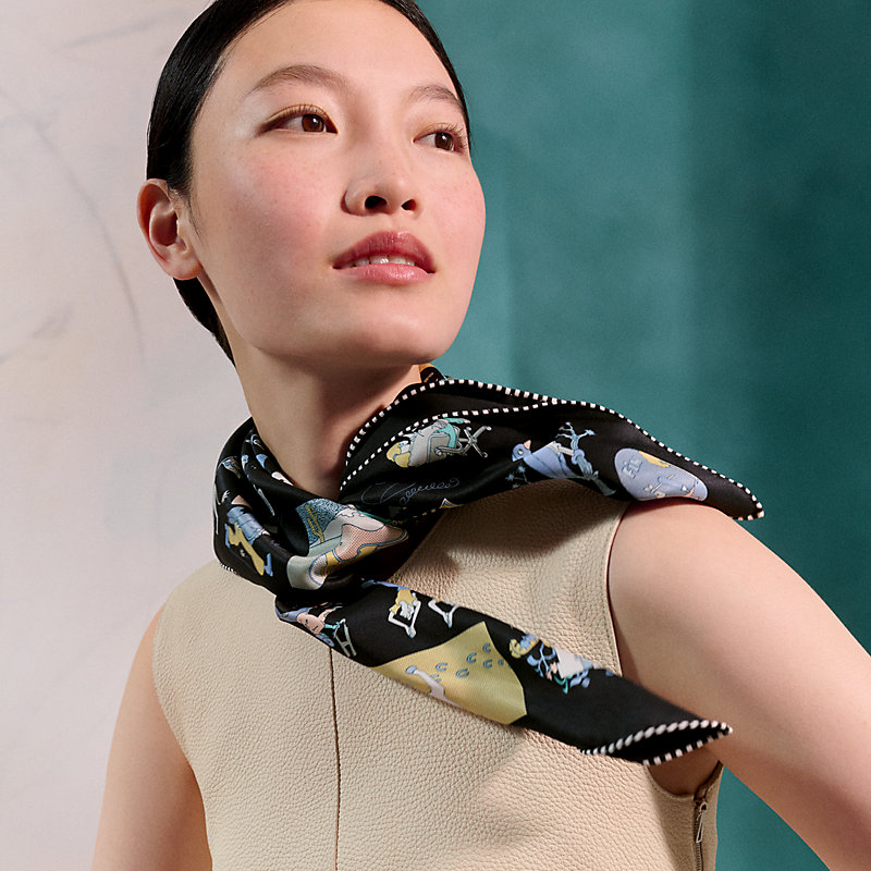 カレ 70 《カレ・リブレ》 - ブラック | Hermès - エルメス-公式サイト 