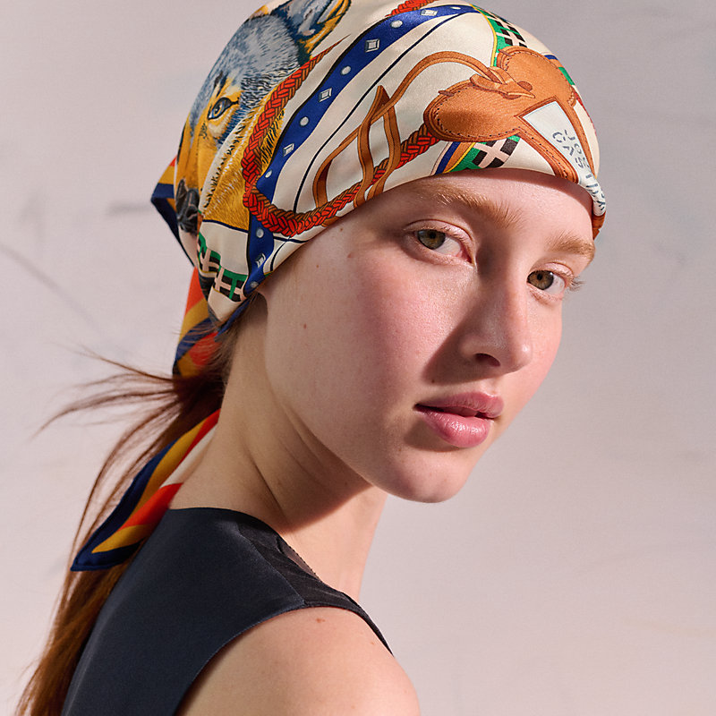 カレ 70 《ジュール・ドゥ・キャスティング》 | Hermès - エルメス  