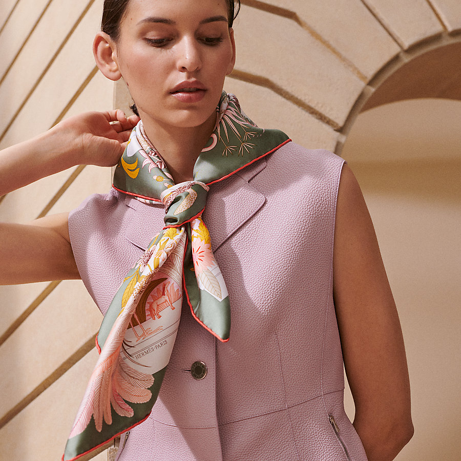 カレ 90 《プレシャス・パラダイス》 | Hermès - エルメス-公式サイト 