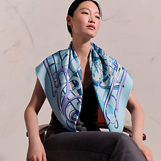 カレ 90 《鞭のライン》 - ブルー | Hermès - エルメス-公式サイト