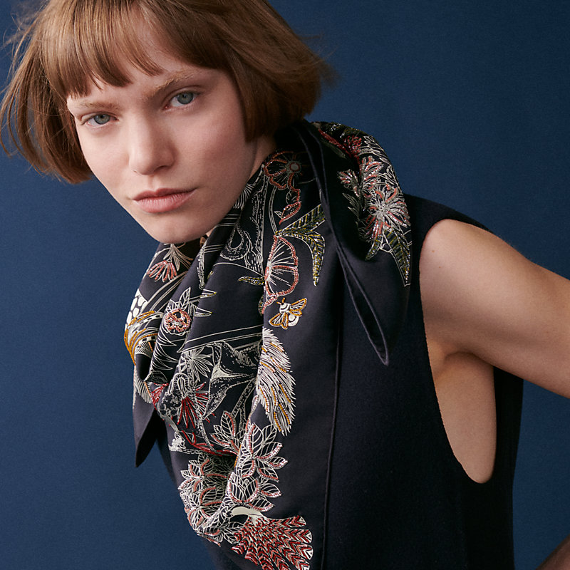 カレ 90 プレシュー 《プレシャス・パラダイス》 - ブラック | Hermès 