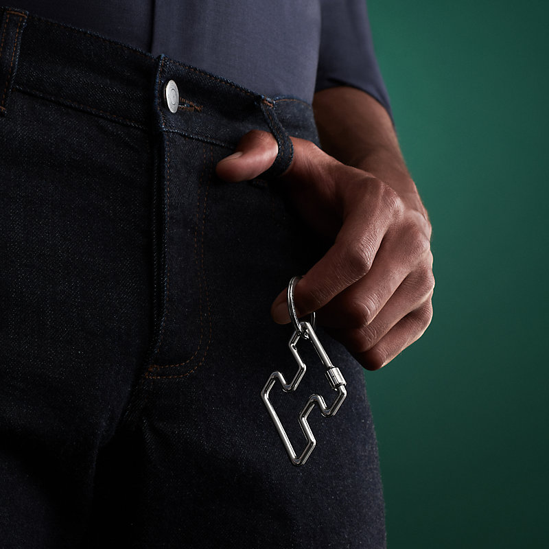 キーホルダー 《H・トゥ・スピード》 | Hermès - エルメス-公式サイト 