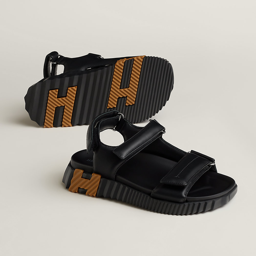 サンダル 《ジュニア》 - ブラック | Hermès - エルメス-公式サイト