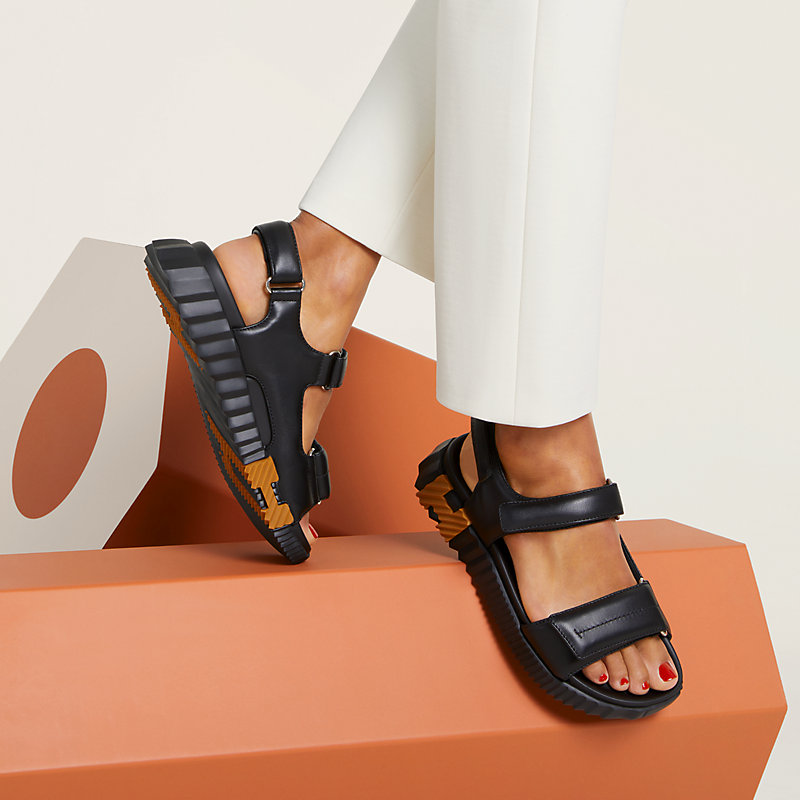 サンダル 《ジュニア》 - ブラック | Hermès - エルメス-公式サイト