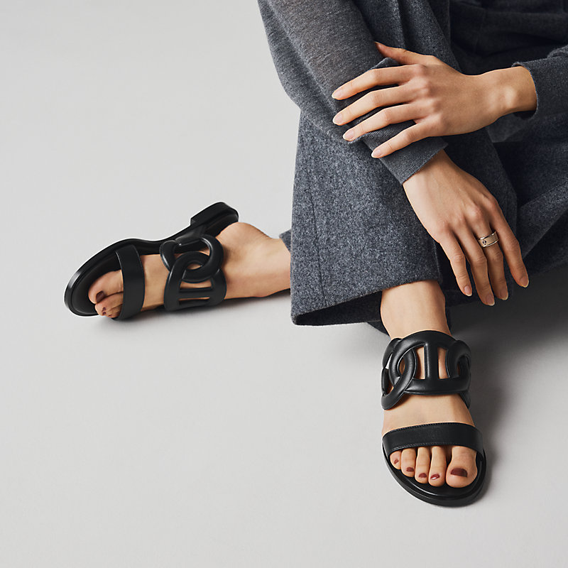 サンダル 《ラグーヌ》 - ブラック | Hermès - エルメス-公式サイト