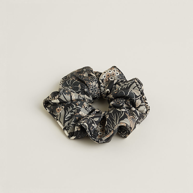 シュシュ-《クラウディア》-《  