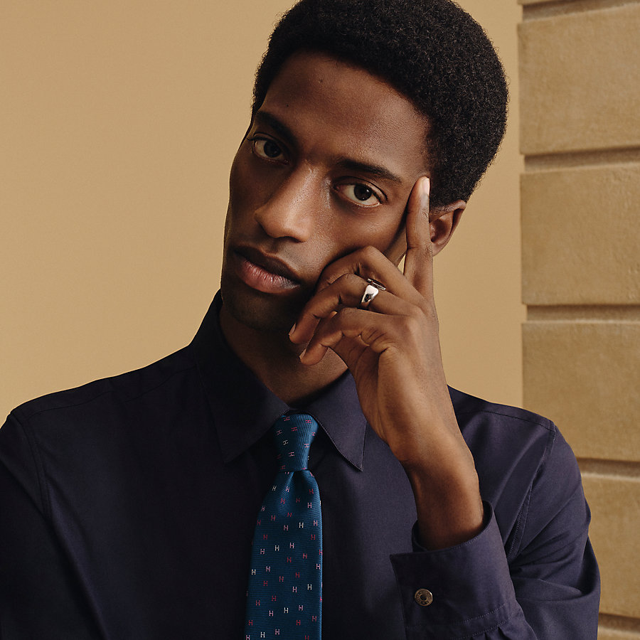 シルクツイルタイ 《Hサンティヤン》 | Hermès - エルメス-公式サイト