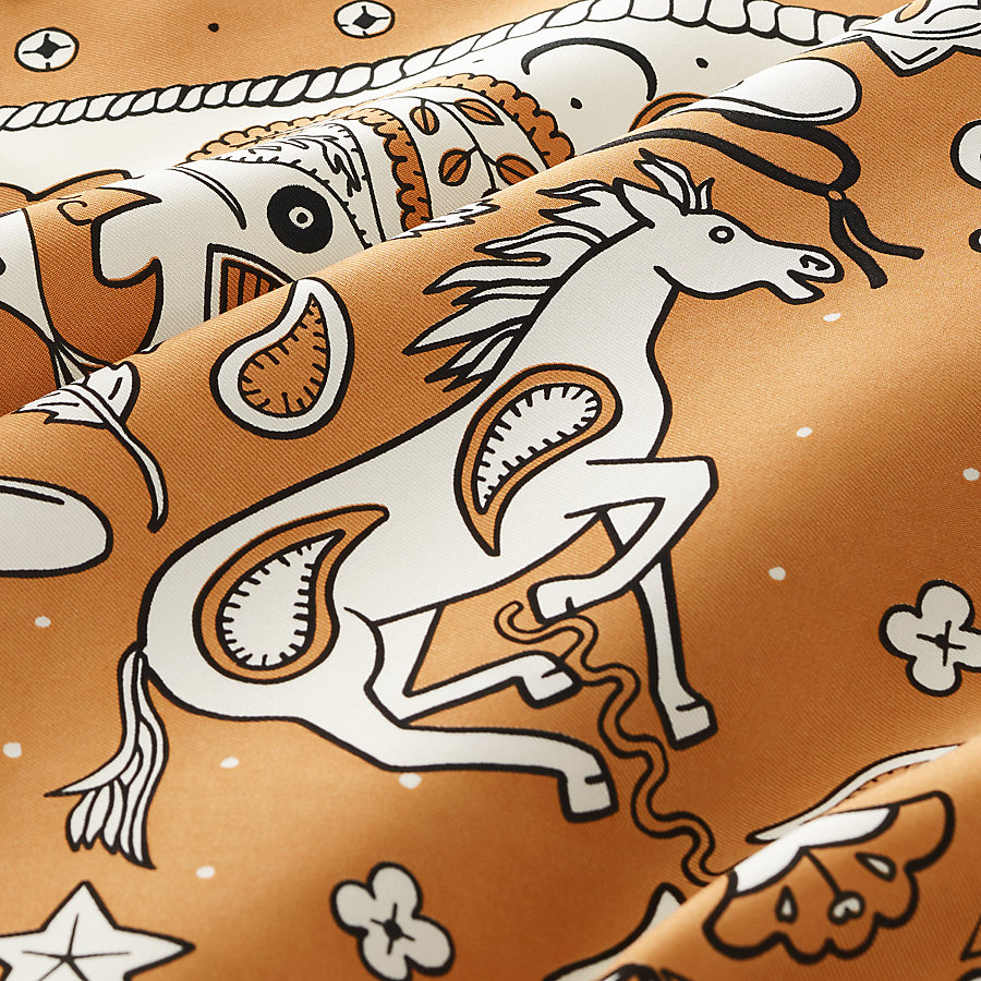 シルクバンダナ 《アニマル・バンダナ》 | Hermès - エルメス-公式  