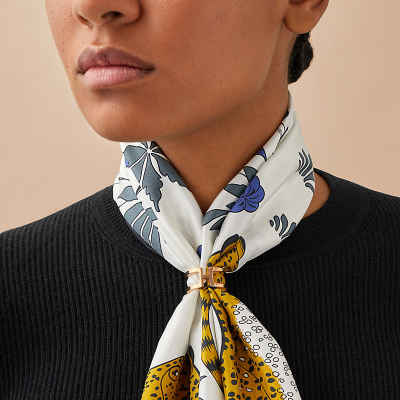 スカーフリング 《H・アン・ロン》 | Hermès - エルメス-公式サイト 