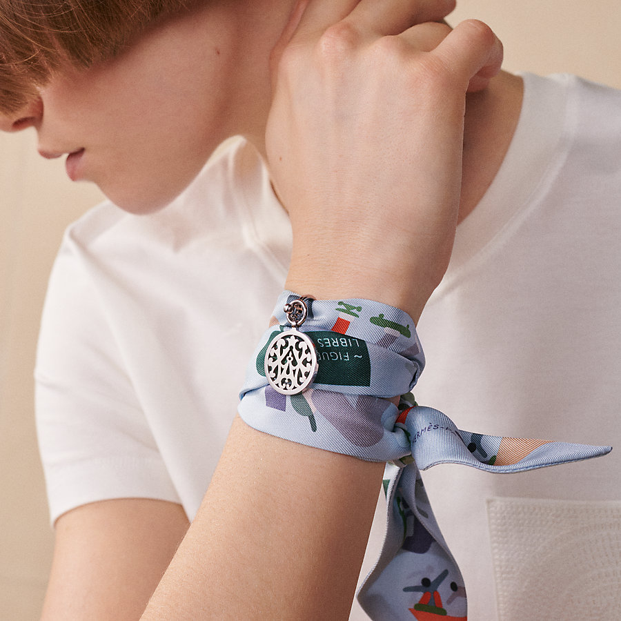 スカーフリング ツイリー 《ブラソン》 | Hermès - エルメス-公式サイト 