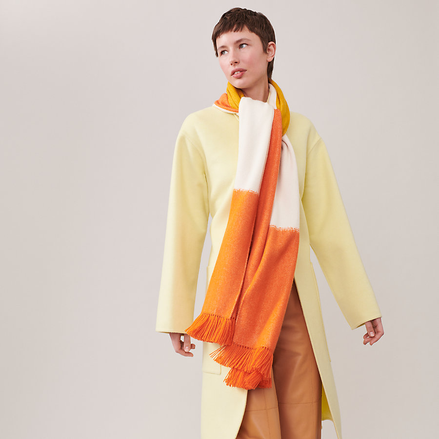 ✨未使用に近い✨ HERMES シルクモスリン ボタニカル ストール 赤 - 小物