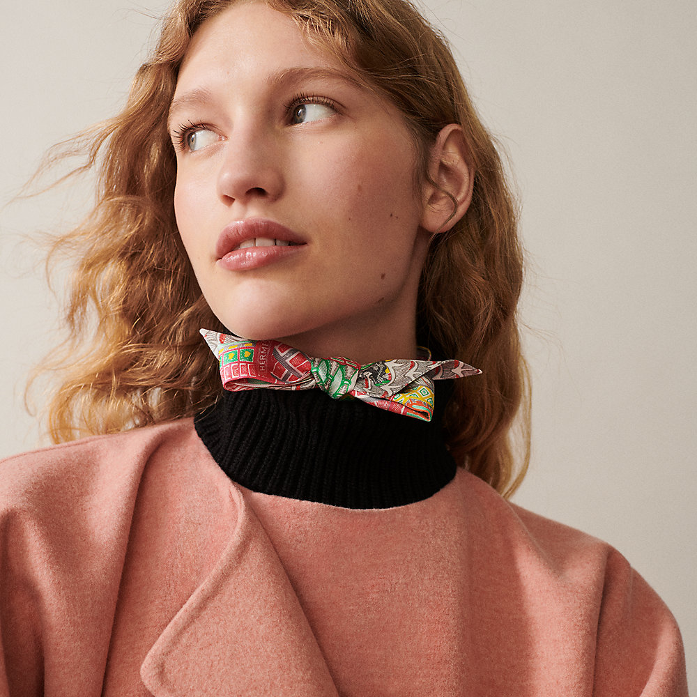 ツイリー 《スーパー・シルク・クエスト》 | Hermès - エルメス-公式サイト 