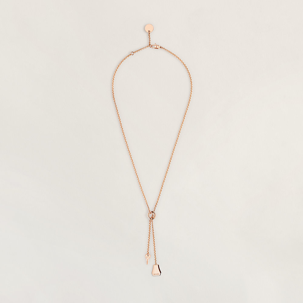 ネックレス 《ケリー・クロシェット》 PM | Hermès - エルメス-公式サイト