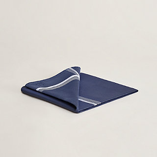 ハンカチーフ ジャカード 《Hレリーフ》 | Hermès - エルメス-公式サイト