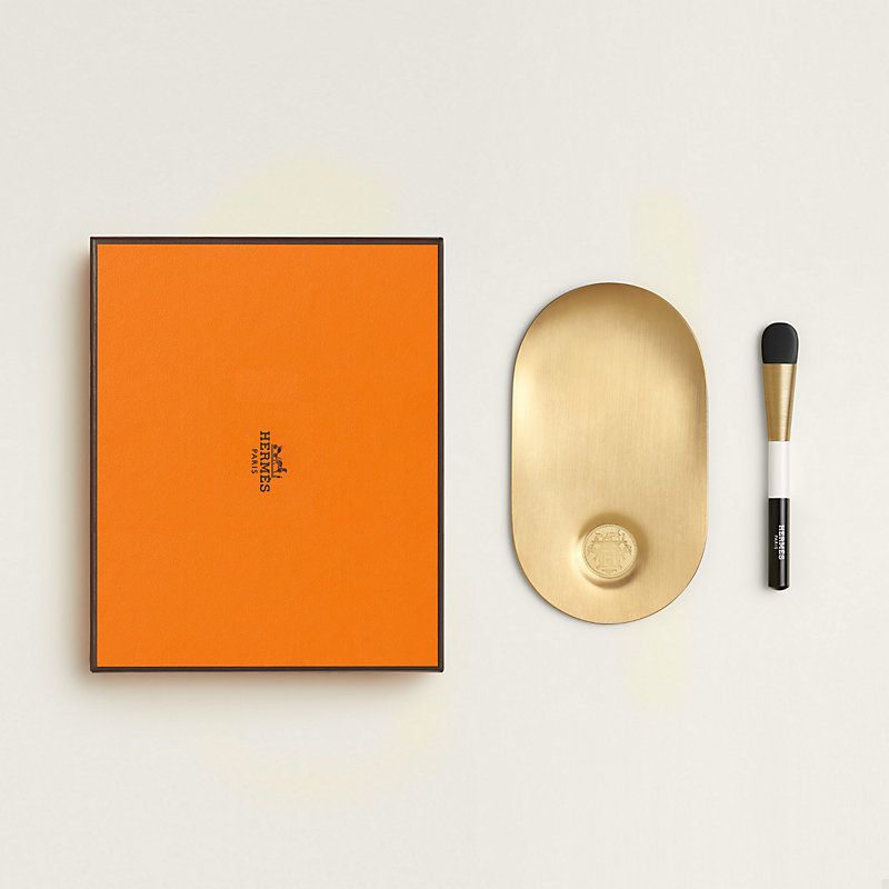 パレット&メイクアップアプリケーター ル ペルフェクトゥール | Hermès 
