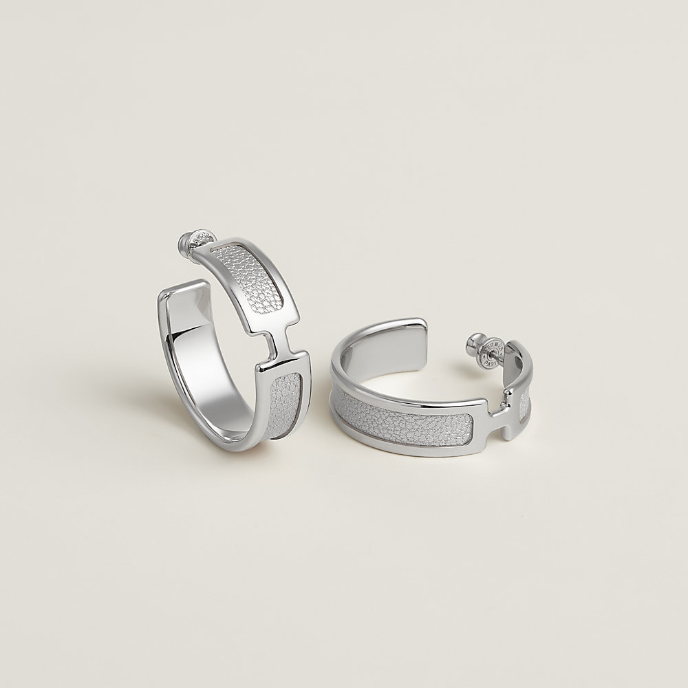 ピアス 《オランプ》 - グレー | Hermès - エルメス-公式サイト