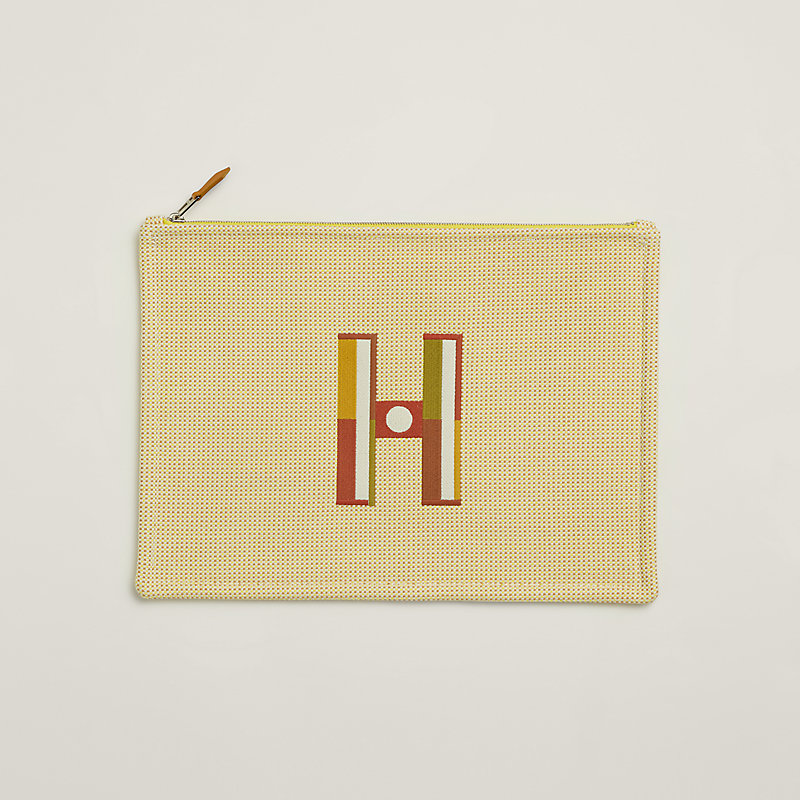 フラットポーチ 刺繍入り 《フォーブル・コーナー》 GM - イエロー 
